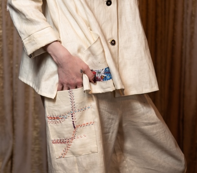 White shirt/jacket with collage details - Image 4